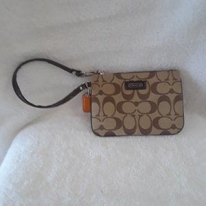 COACH Wristlet clutch small